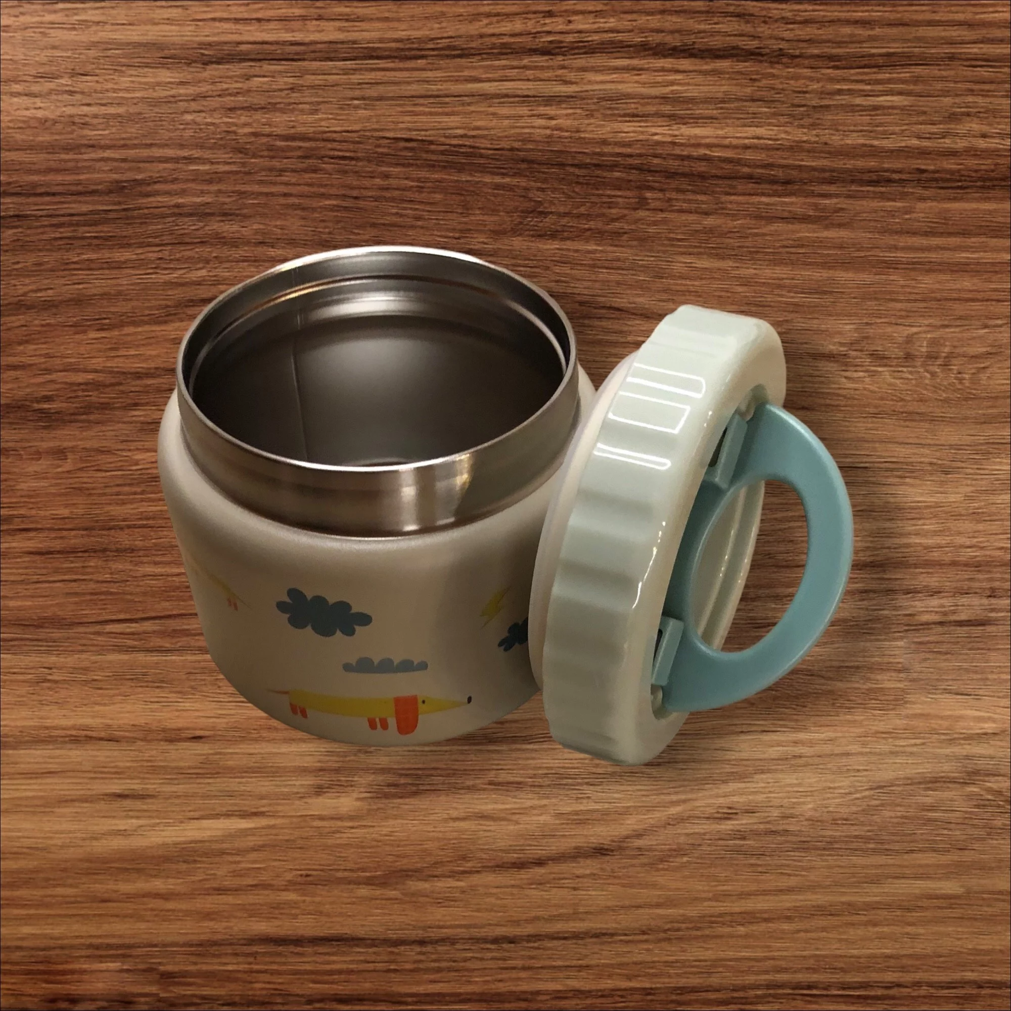 Pot de nourriture isotherme