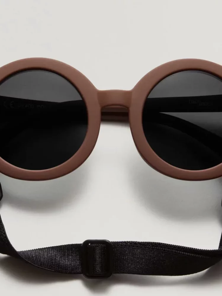 Lunette de soleil brun