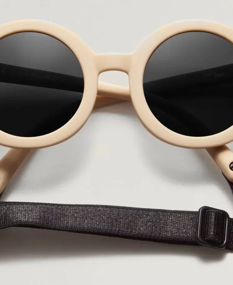 Lunette de soleil jaune
